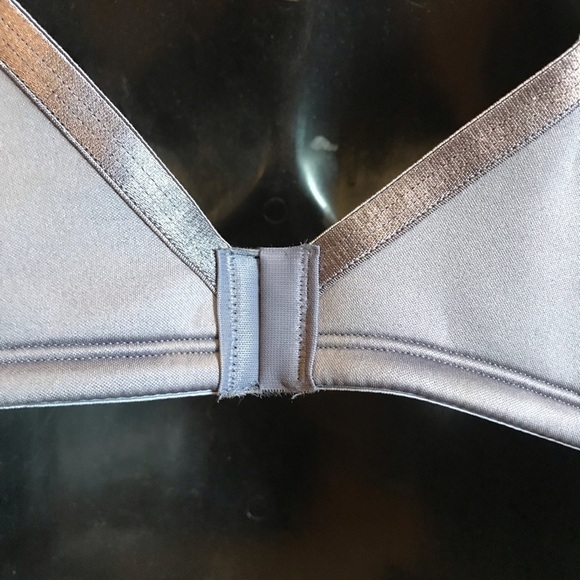 Playtex 18 Hour Bra 38B Soft Smoothing Wireless Full Coverage Everyday Comfort - Picture 7 of 7